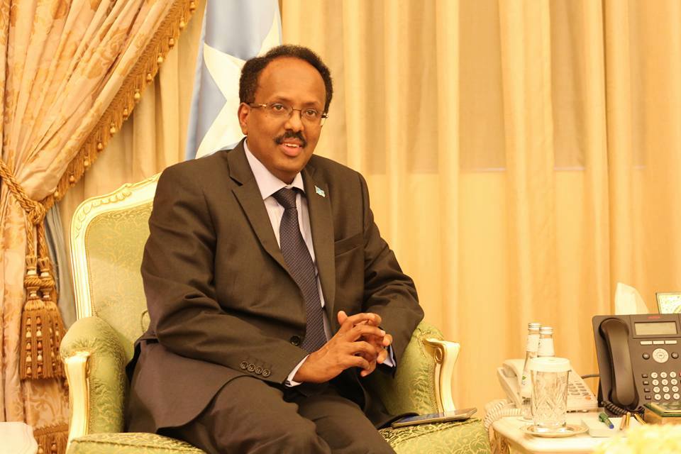 Somali President and his Kenyan counterpart hold telephone talks to stop construction of the wall between Beled Hawa and Mandera